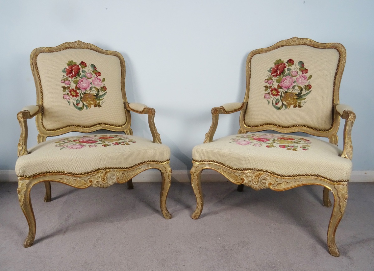 A Fine Pair Of Painted and Gilt French Armchairs (16).JPG